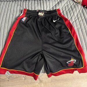 Nike Authentics Miami Heat Boys Shorts Youth Large